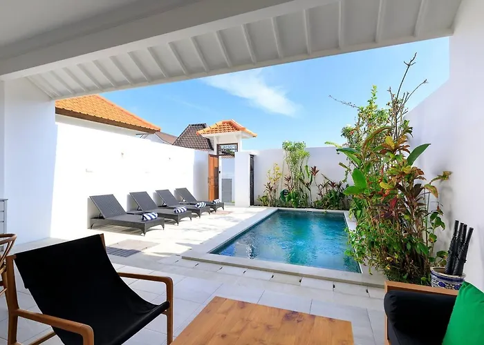 Gorgeous 2 Bed Pool Villa, Walk To Villa